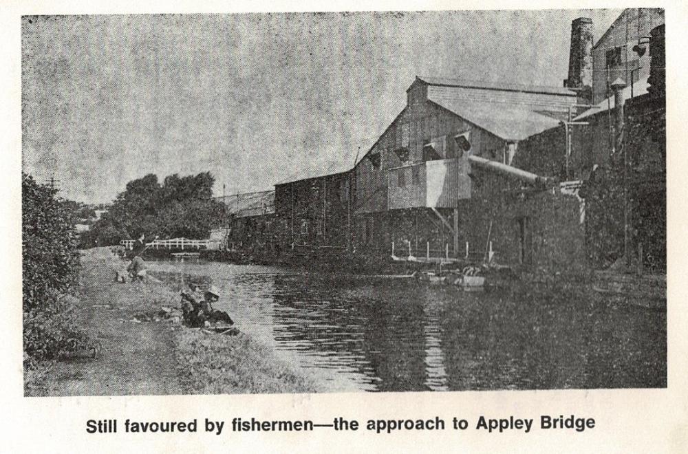 Approach to Appley Bridge