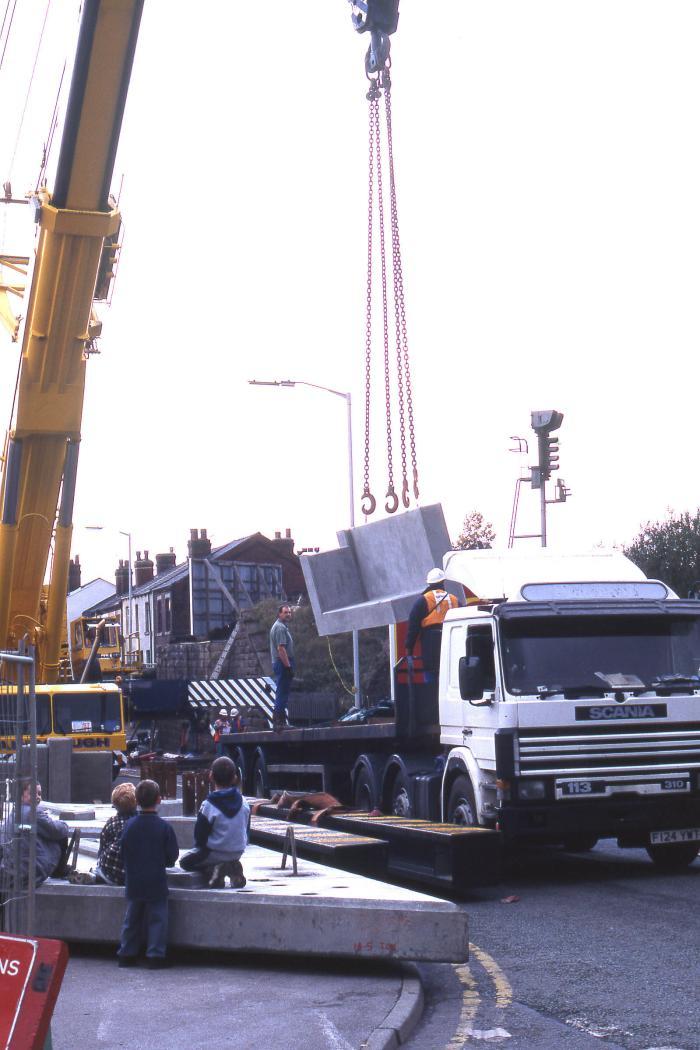 Warrington Lane, bridge replacement, 28 October 1995.