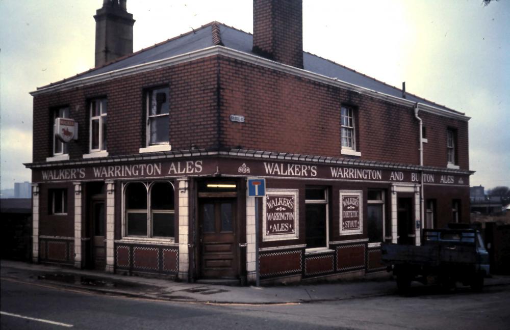 Can anyone identify this pub?