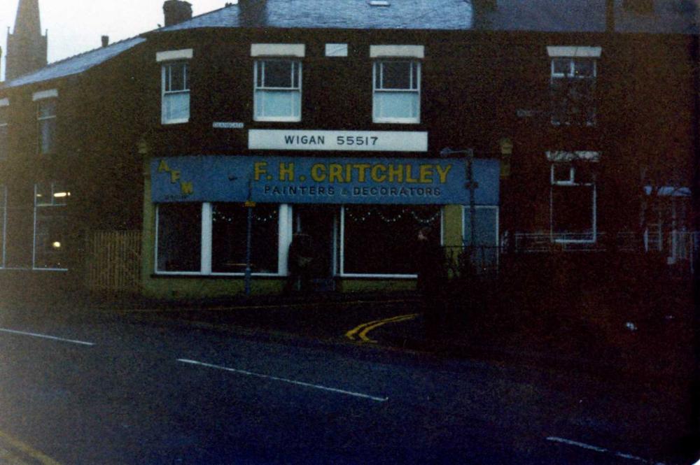 FH Critchley Paint Shop 1980