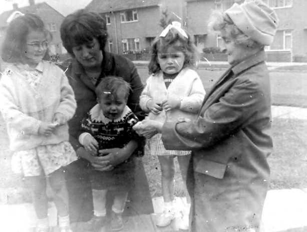eunice bowman with ann and granchildren
