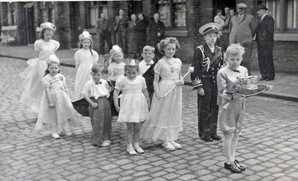 SPRINGFIELD CORONATION PROCESSION -1953