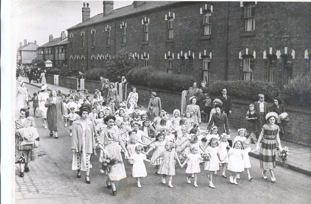 St James', Poolstock ~ 1950