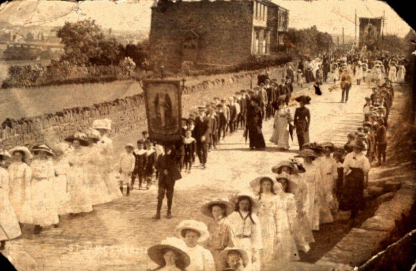 Church walk from Tontine to Upholland, c1908. Church walk from Tontine to Upholland, c1908.