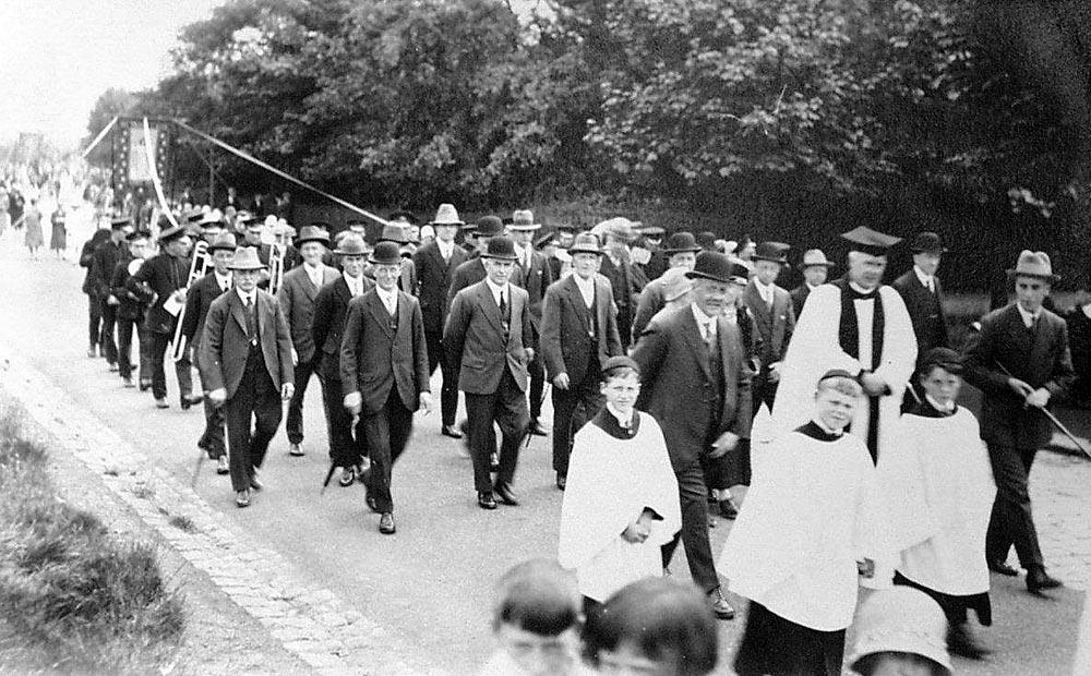 Haigh Walking Day, c1926-7