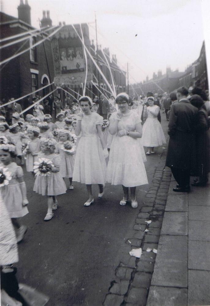 ST WILLIAMS, INCE WALKING DAY 1950'S (3) ST WILLIAMS, INCE WALKING DAY 1950'S (3)