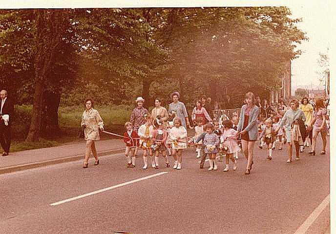 walking day 1975 walking day 1975