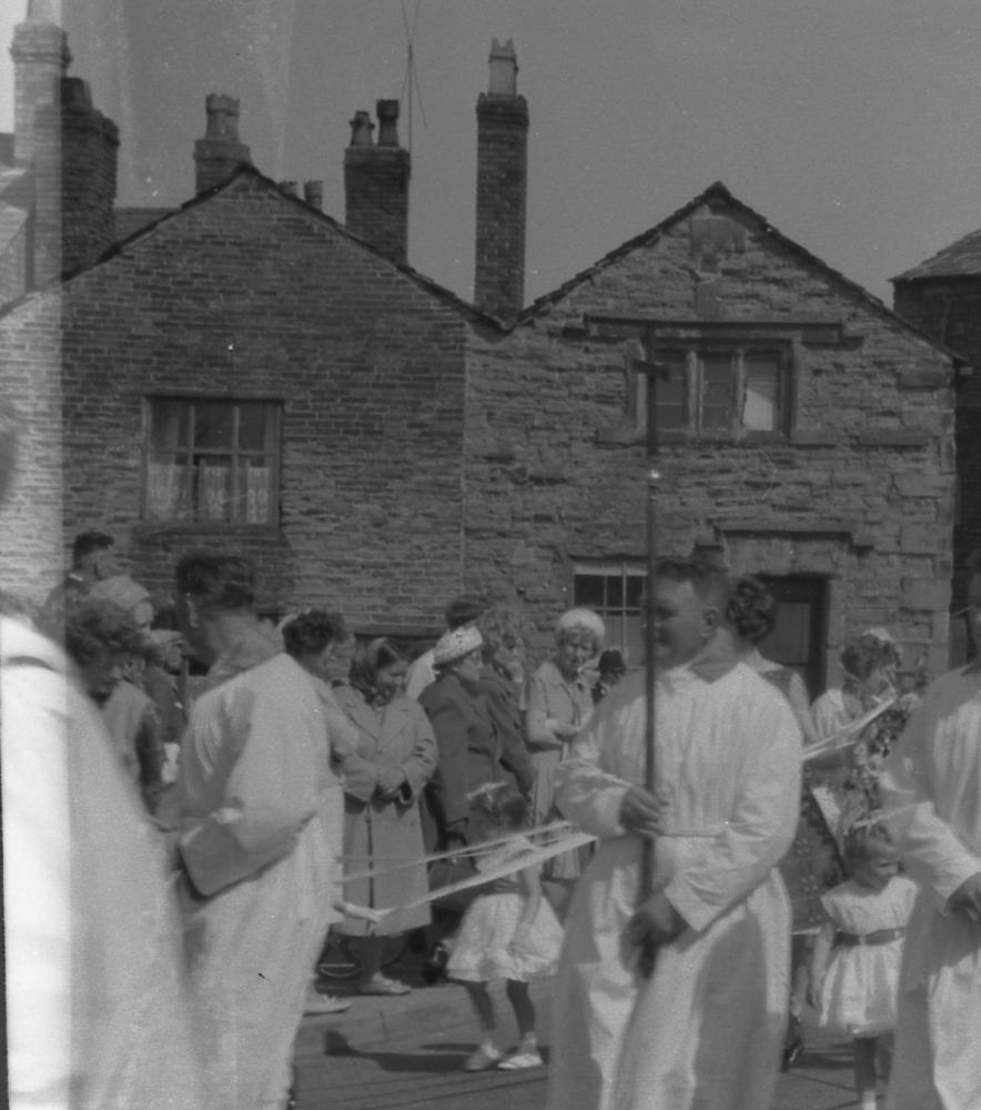 Walking Day Upholland St Thomas the Martyr photo by Colin Pearce