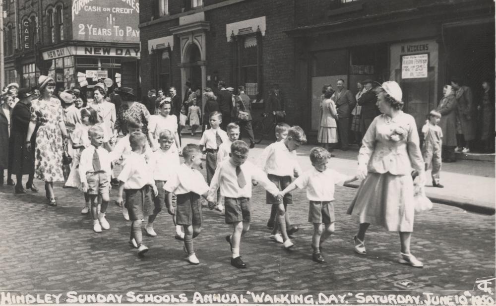 Hindley Bridgecroft Chapel scholars, Market Street, June 10, 1950. Hindley Bridgecroft Chapel scholars, Market Street, June 10, 1950.