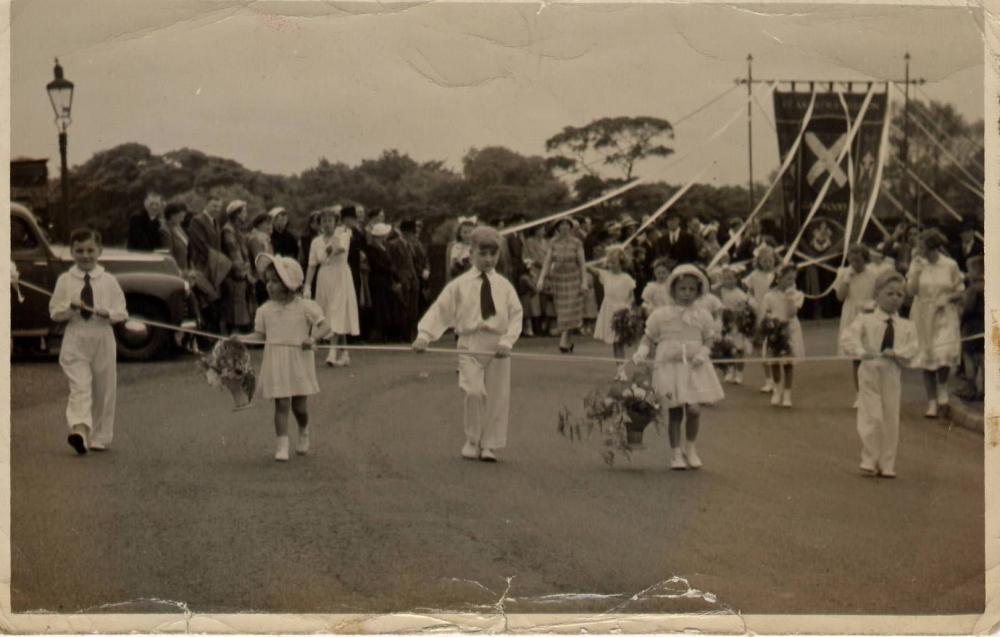 walking day, North Ashton Holy Trinity mid 50s