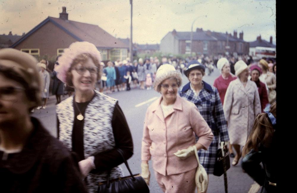 WALKING DAY 1975 WALKING DAY 1975