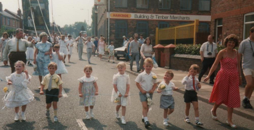 Walking Day - Victoria St - late 80`s / early 90`s Walking Day - Victoria St - late 80`s / early 90`s