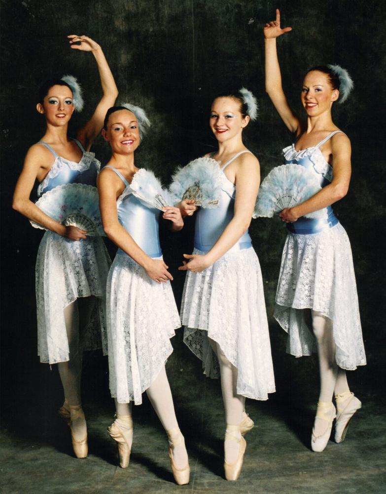 SENIOR  BALLET. SHOWTIME  (BLUE  DANUBE)  2004.