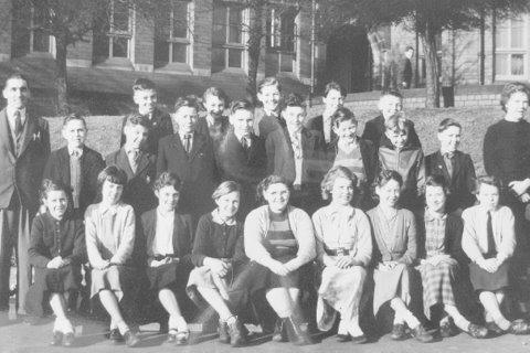 Group photo of the trippers to Blankenberge, Whit 1955