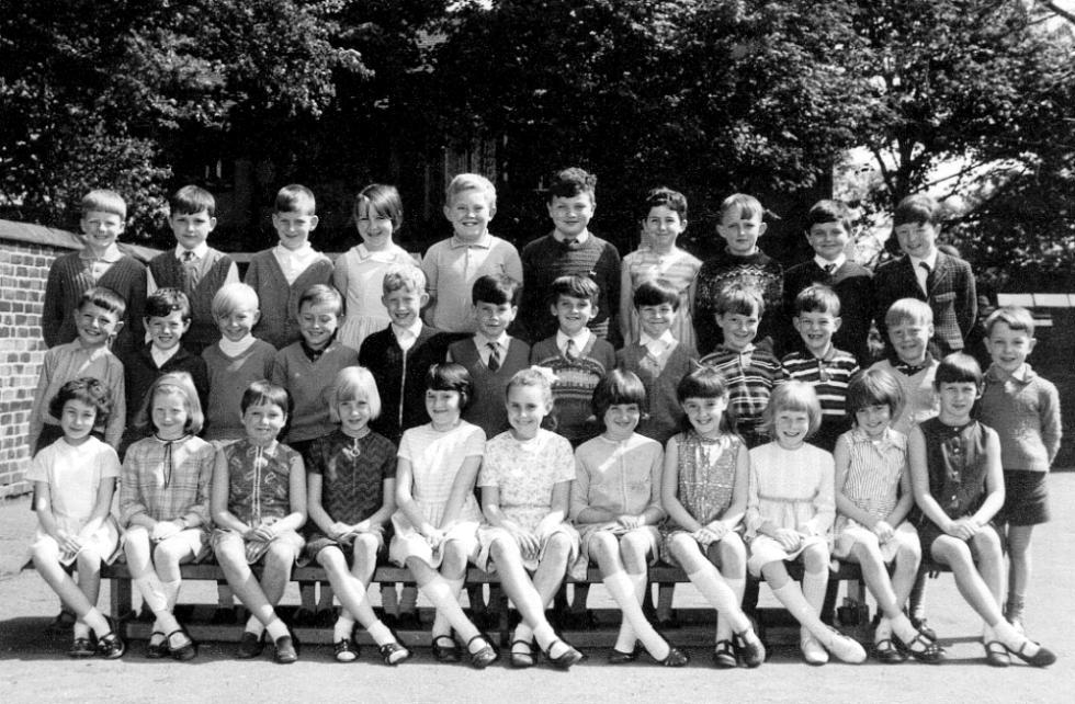 Highfield Junior School, 1968 Highfield Junior School, 1968