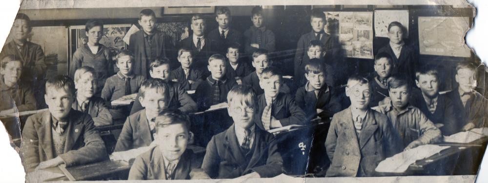 Standard 6. circa 1925