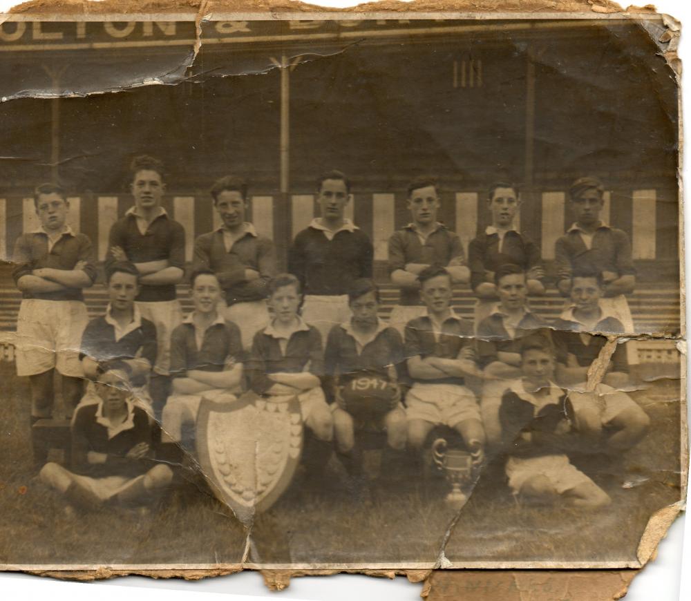 ST MARY`S RUGBY TEAM 1947 ST MARY`S RUGBY TEAM 1947