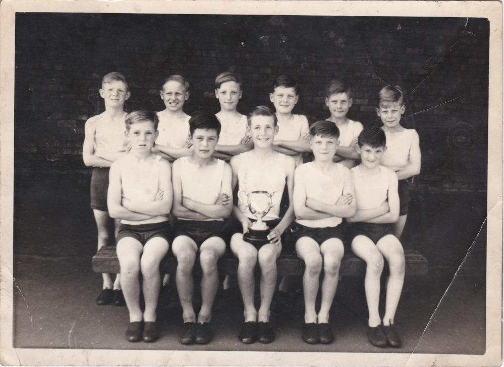Scot Lane Primary School Athletics Team 1957 Scot Lane Primary School Athletics Team 1957