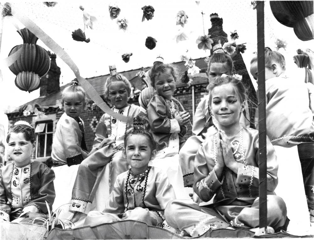 ASHTON  CARNIVAL  1973