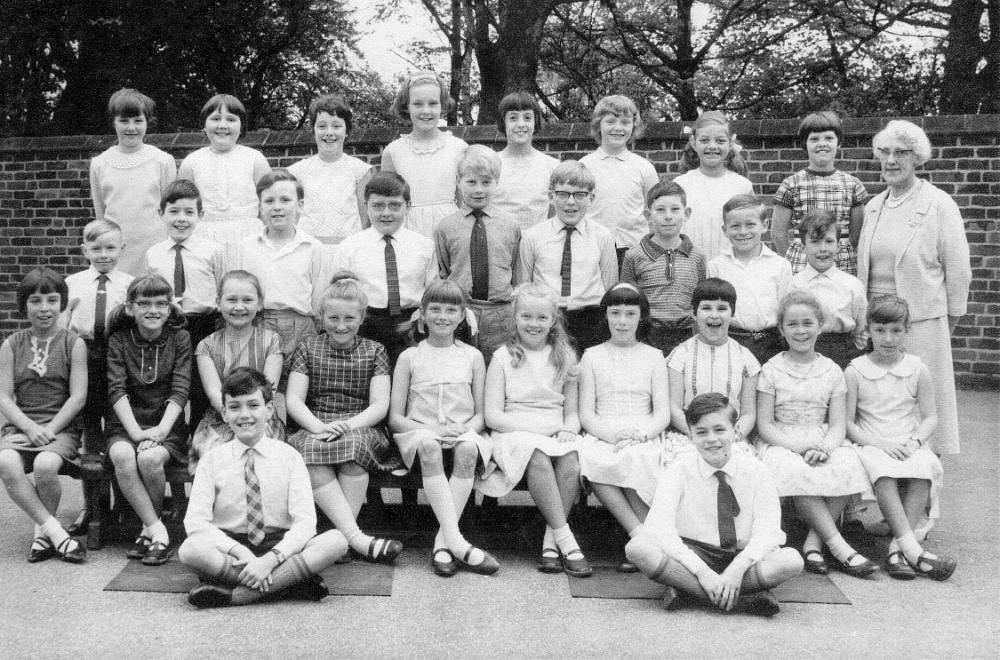year 3 1966. Miss Barton's class
