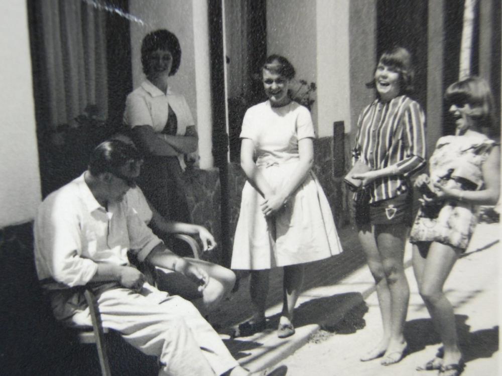 Group photo in San Antonio, July 1964.