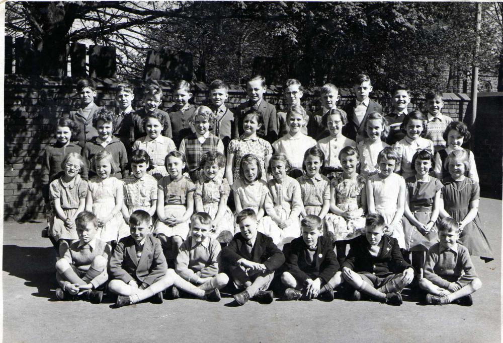 class photo from 1958 1959 1960