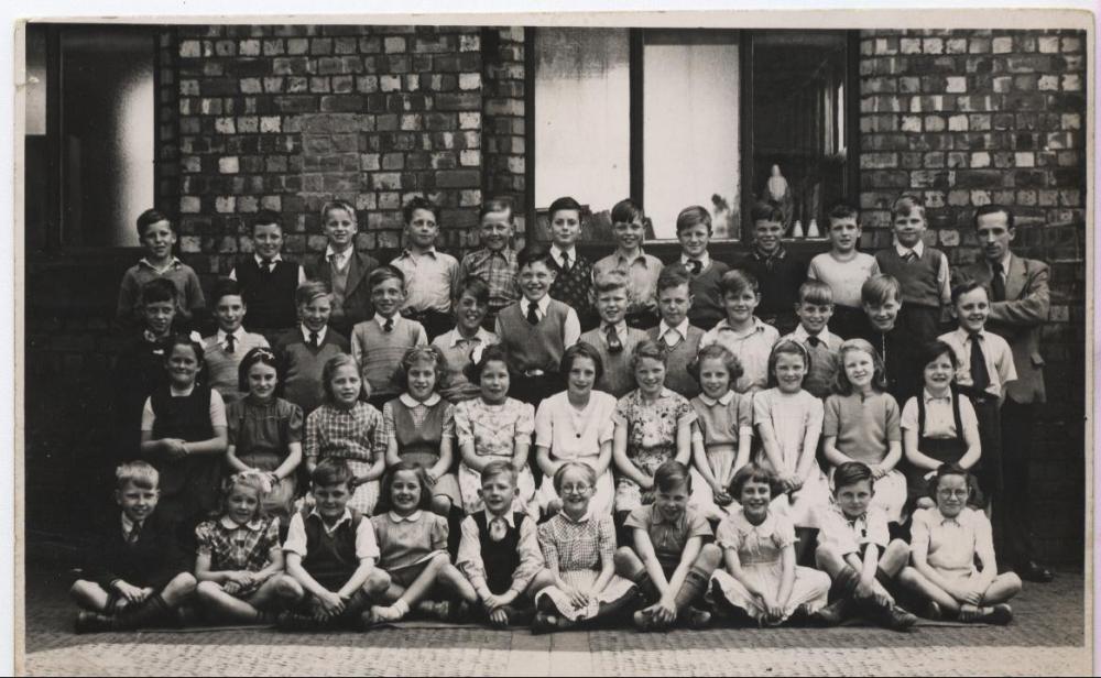 class photo 1953 class photo 1953