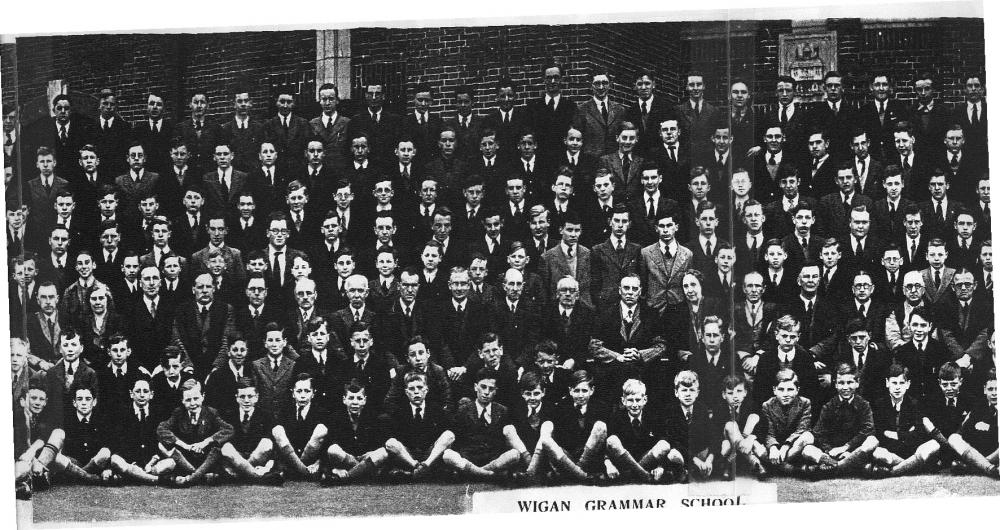 wigan grammar school photo 1946(2) wigan grammar school photo 1946(2)