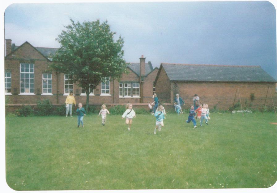 Aspull New Springs County Infant School - a history lesson!