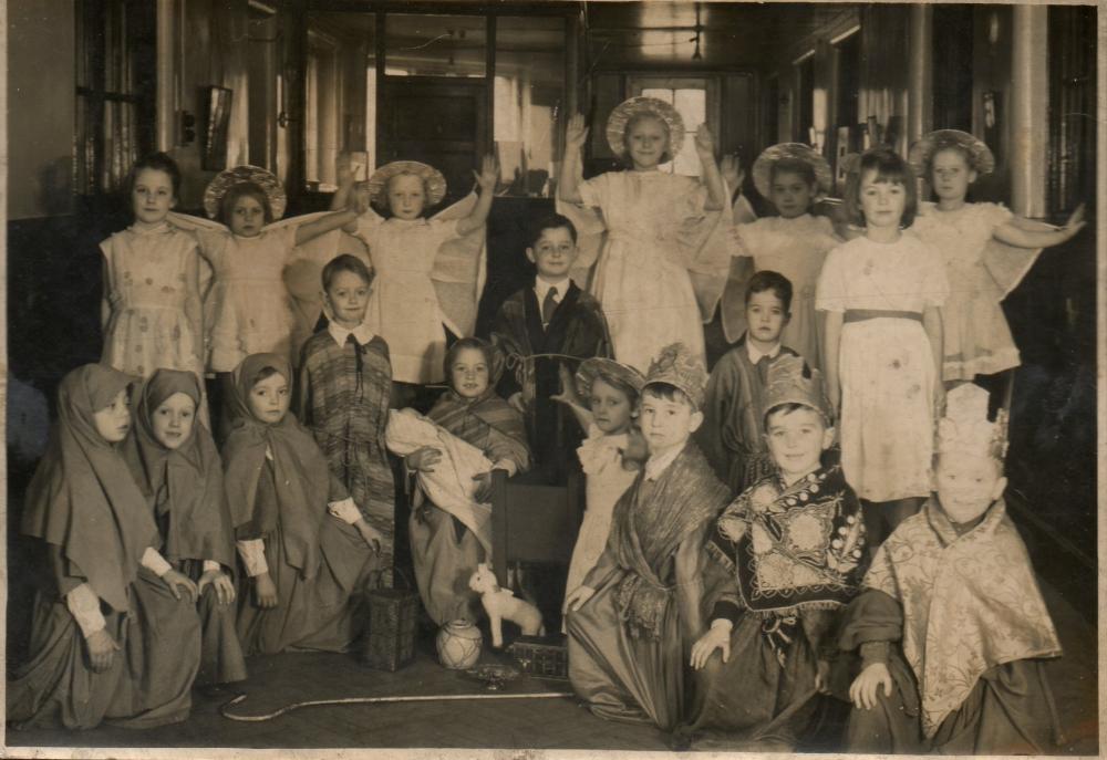 St Nathaniels Infant School Nativity 1955 St Nathaniels Infant School Nativity 1955