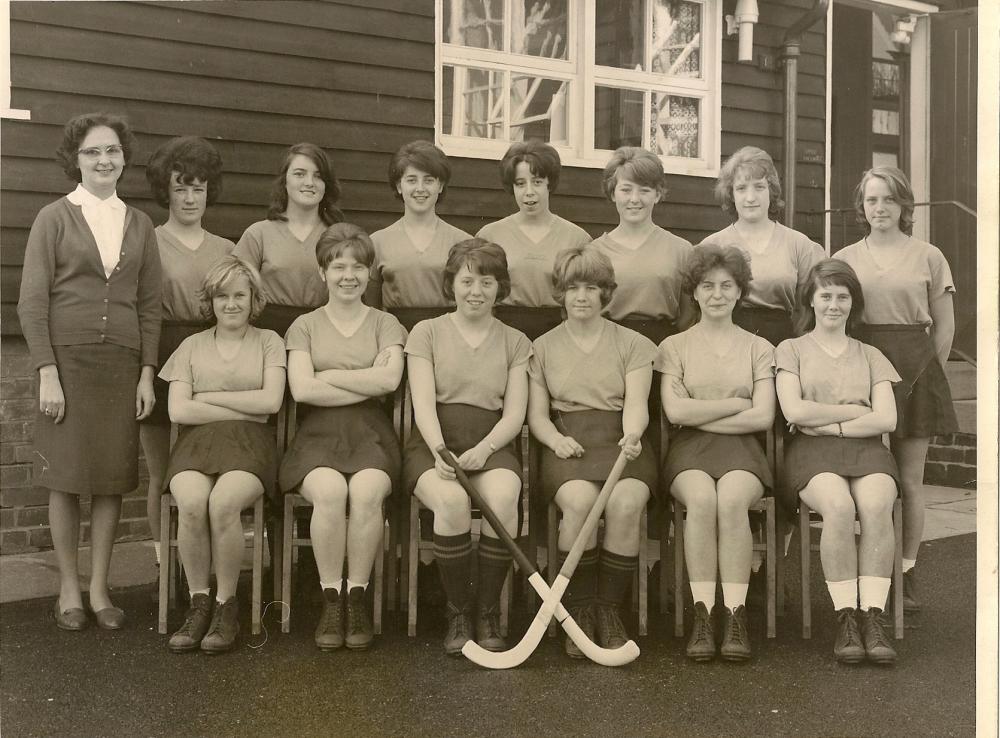 A-In-M secondary girls hockey team 1963-1964