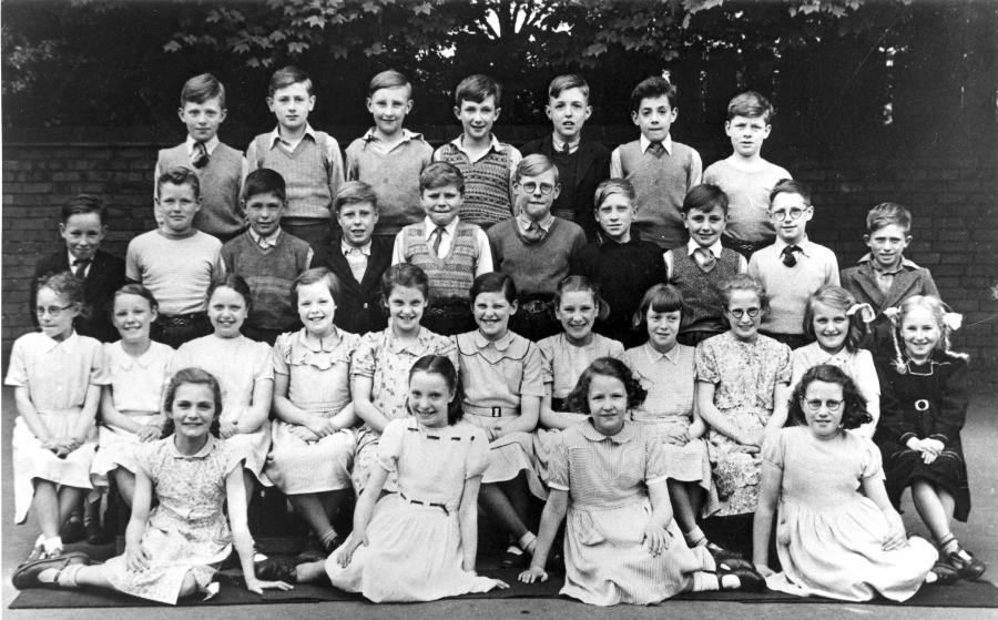 Highfield Junior School, c1952. Highfield Junior School, c1952.