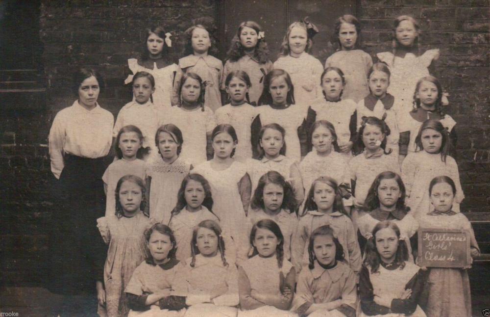 Class 4 Girls, year unknown