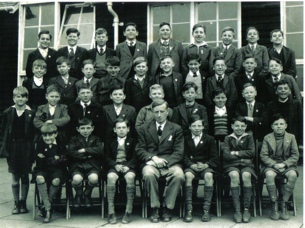 Ashton-in-Makerfield Secondary School, Form 1B, 1950