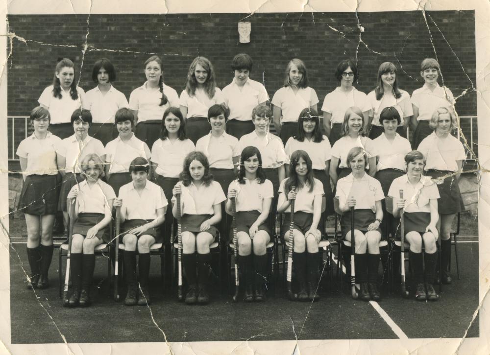 Girls Hockey Team 1967/68 Girls Hockey Team 1967/68