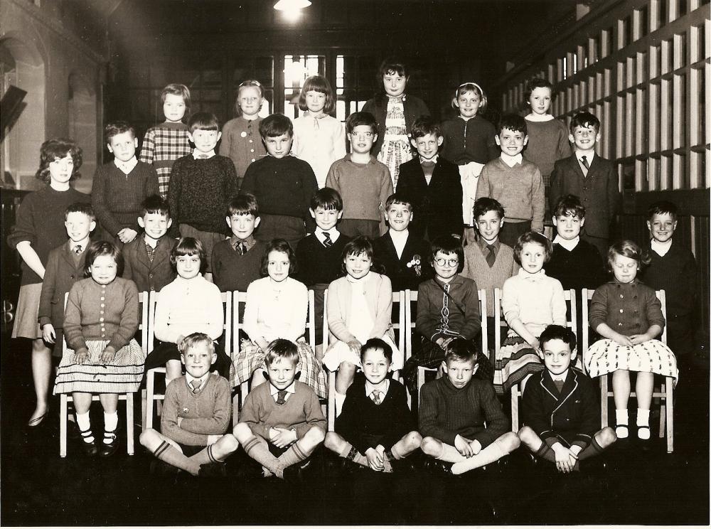 A class photo, not sure of date A class photo, not sure of date
