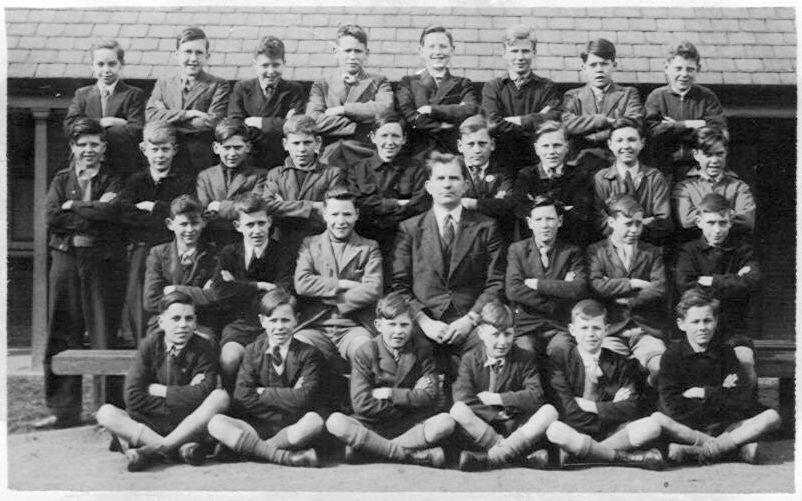 Gidlow School, class 2A 1946. Gidlow School, class 2A 1946.
