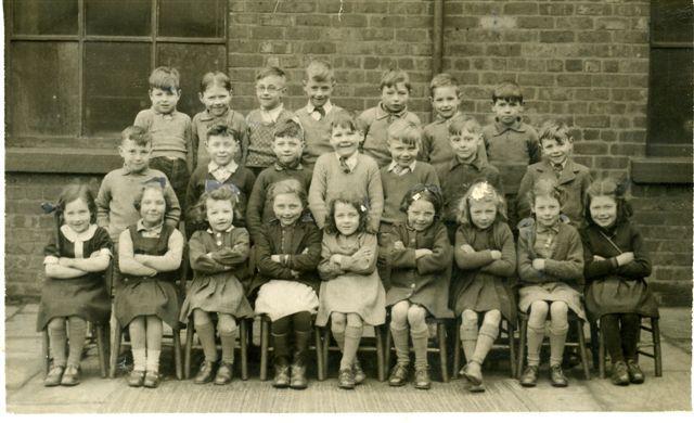 Lamberhead Green Infants 1945 Lamberhead Green Infants 1945
