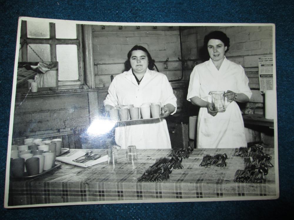 Park Lane School Dinner Ladies Park Lane School Dinner Ladies