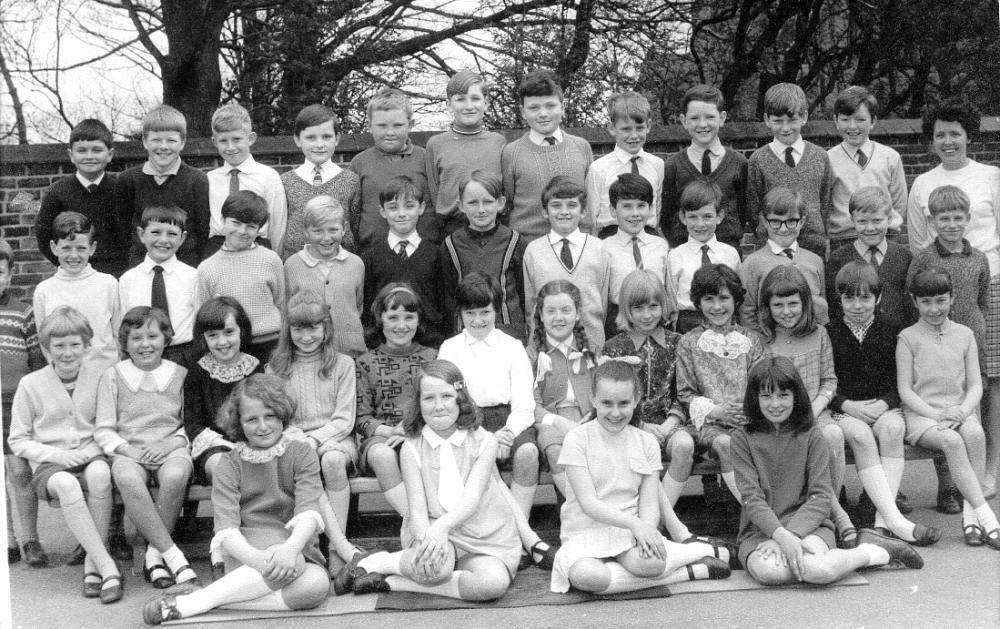 Highfield Junior School, 1967 Highfield Junior School, 1967