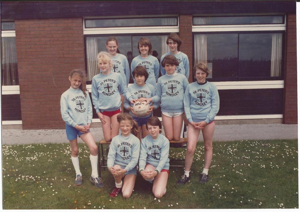 St Peters junior school netball team 