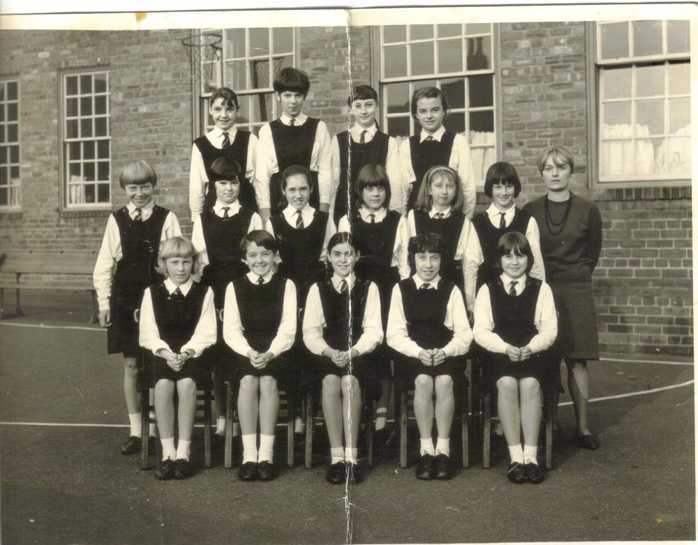 St Marks Senior Girls School,3B 1967 St Marks Senior Girls School,3B 1967