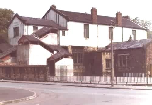 OLD JUNIOR SCHOOL IN DOWNALL GREEN