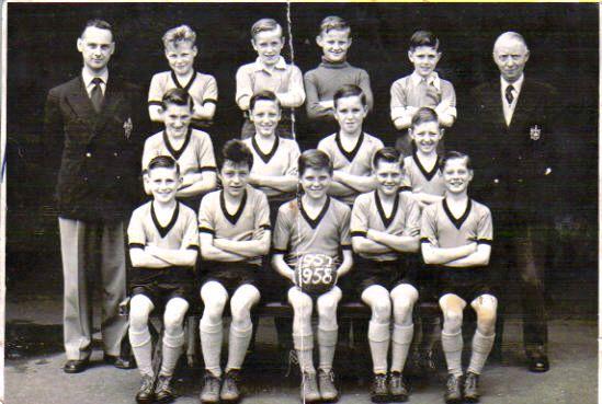 1957-58 Football team 1957-58 Football team