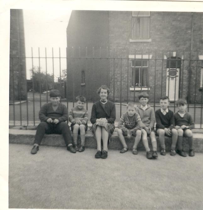 THE YEAR ONE GANG CIRCA.1964. THE YEAR ONE GANG CIRCA.1964.