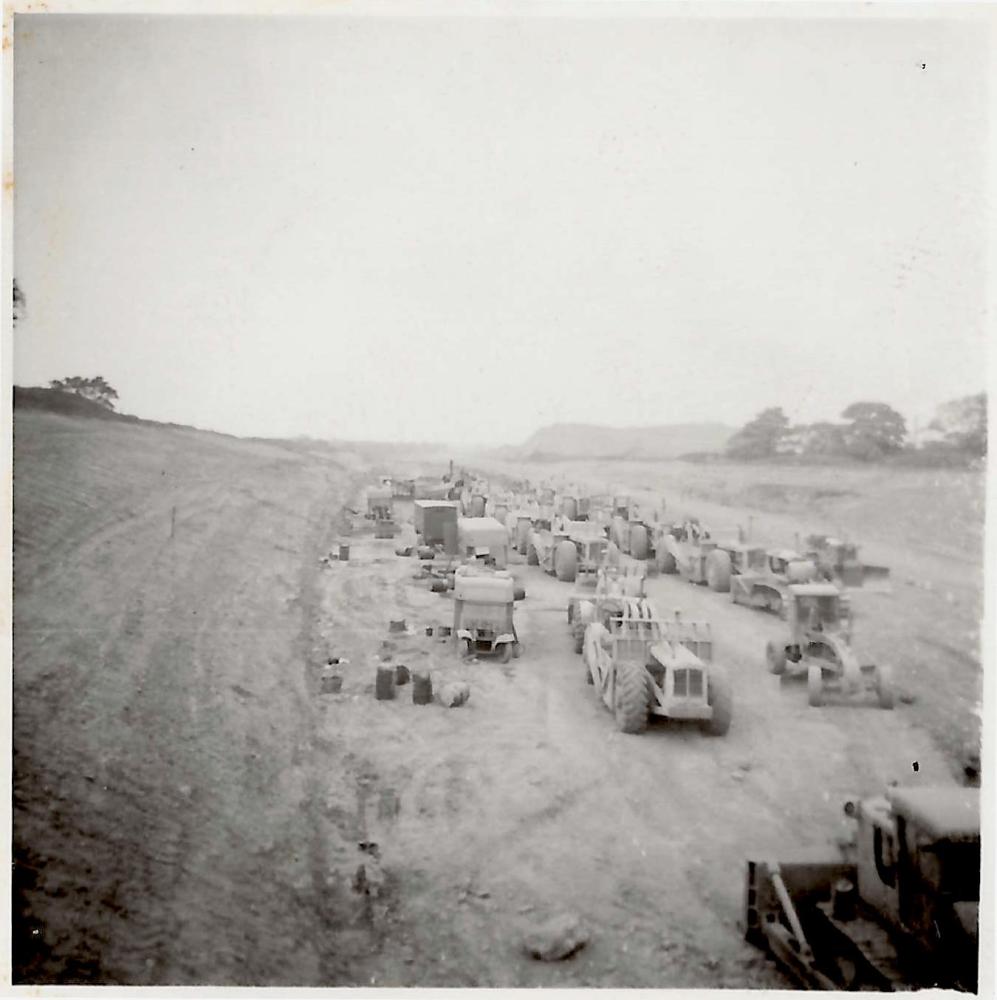M6 Traffic Jam June 1962 north of Boundary Lane. M6 Traffic Jam June 1962 north of Boundary Lane.