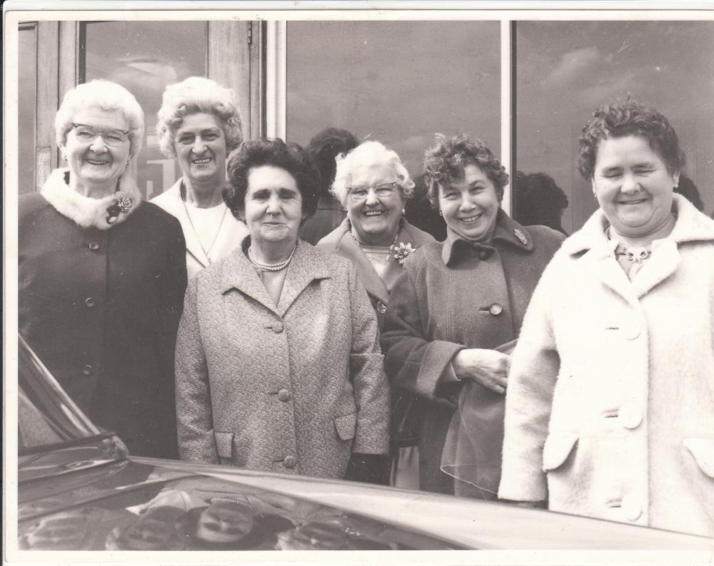 Outing from H J Heinz c 1950s-60s Outing from H J Heinz c 1950s-60s