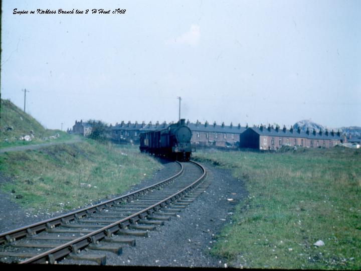 Engine on Kirkless Branch line approaching