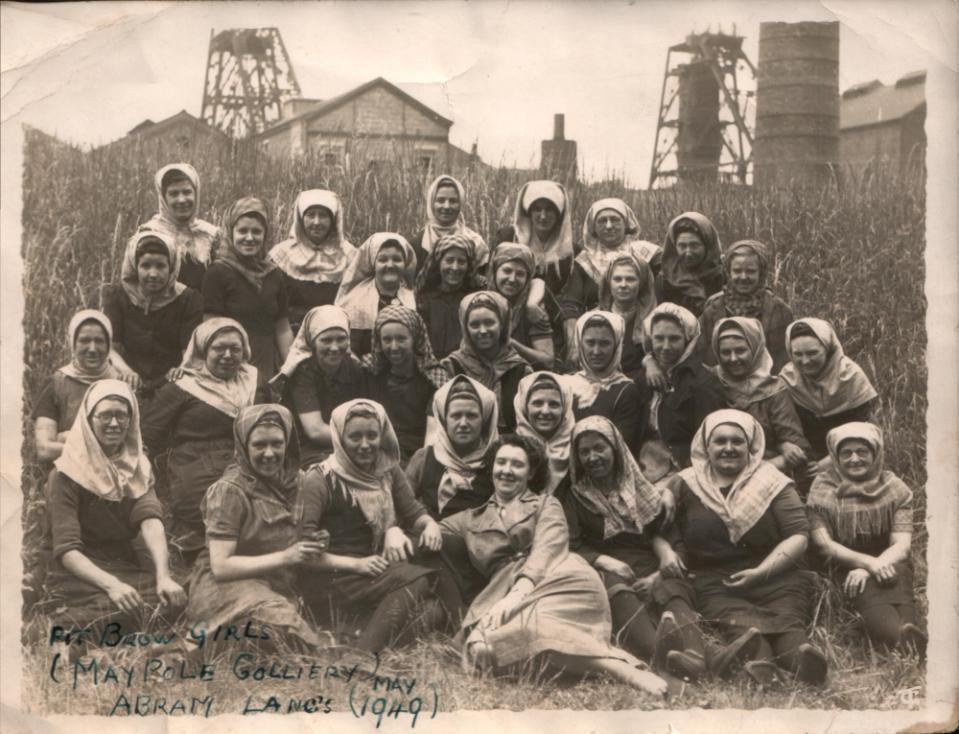Pit Brow Girls, Maypole Colliery, Abram, May 1949.