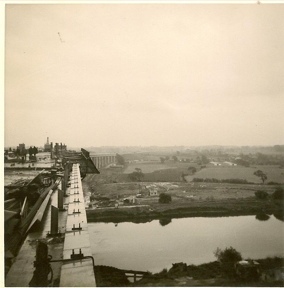 30-06-1963. Thelwall Viaduct. 30-06-1963. Thelwall Viaduct.